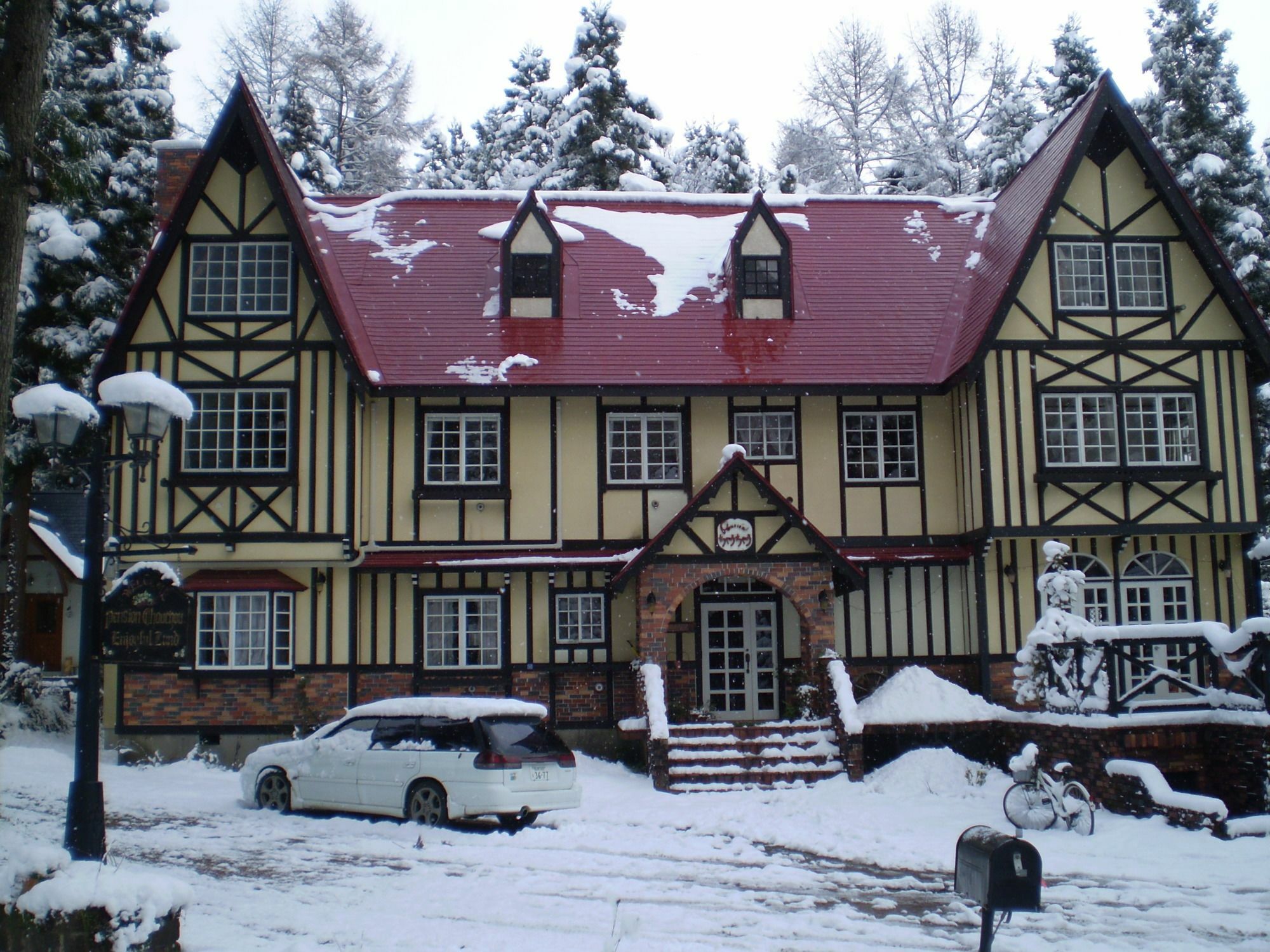 ペンション ちゃうちゃう Bed & Breakfast Hakuba Exterior photo